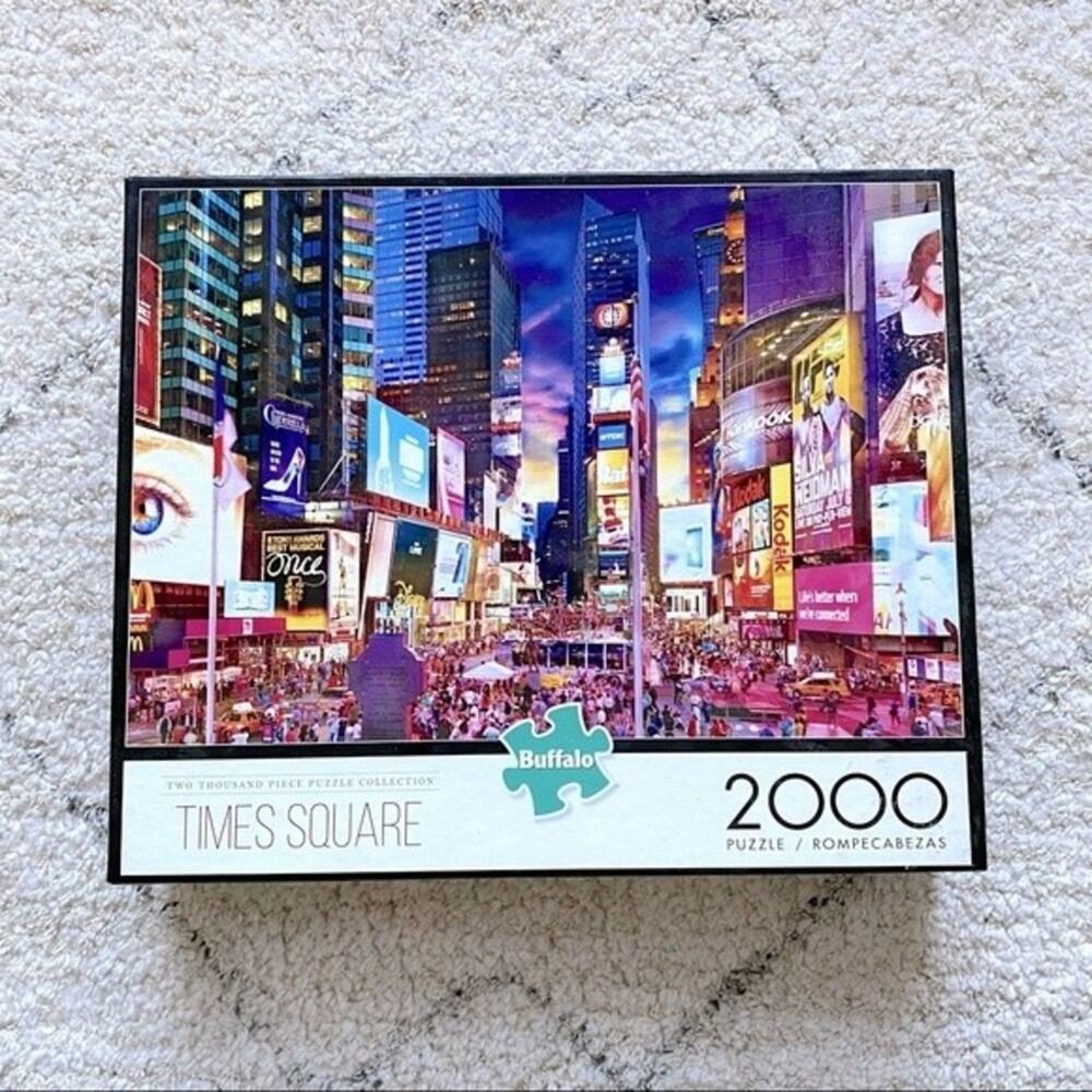 Buffalo Times Square 2000 Piece Jigsaw Puzzle